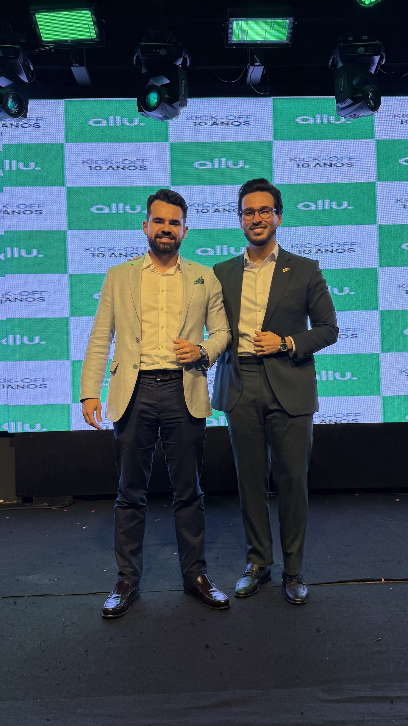 Liderança allu — Cadu e Santana no Kick-off 10 anos